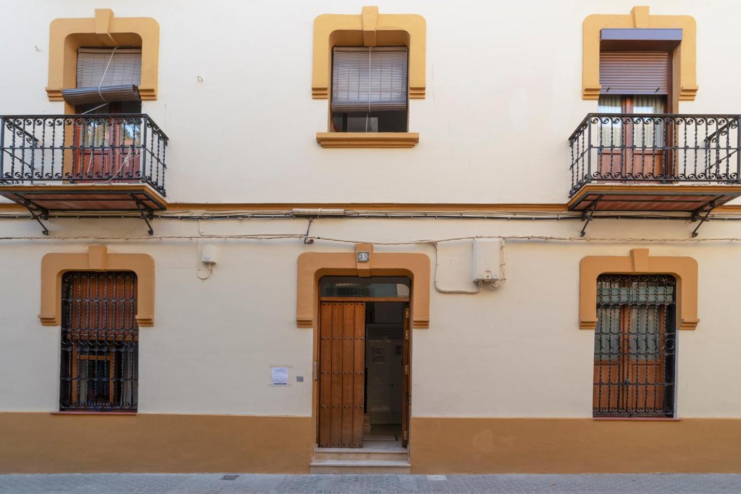 Apartamento Pasaje Valvanera Seville Ngoại thất bức ảnh